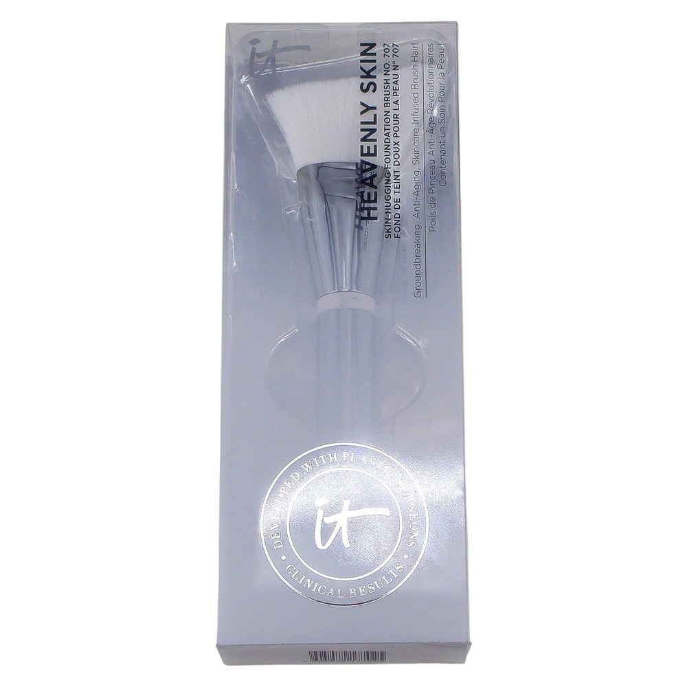 IT Cosmetics Heavenly Skin Skin-Hugging Foundation Brush No 707 Skincare-Infused